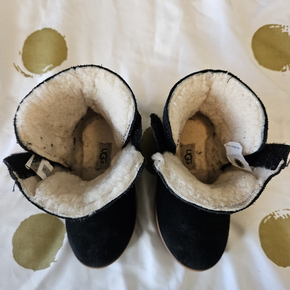 UGG Keelan Boots size 7 - Picture 4 of 8